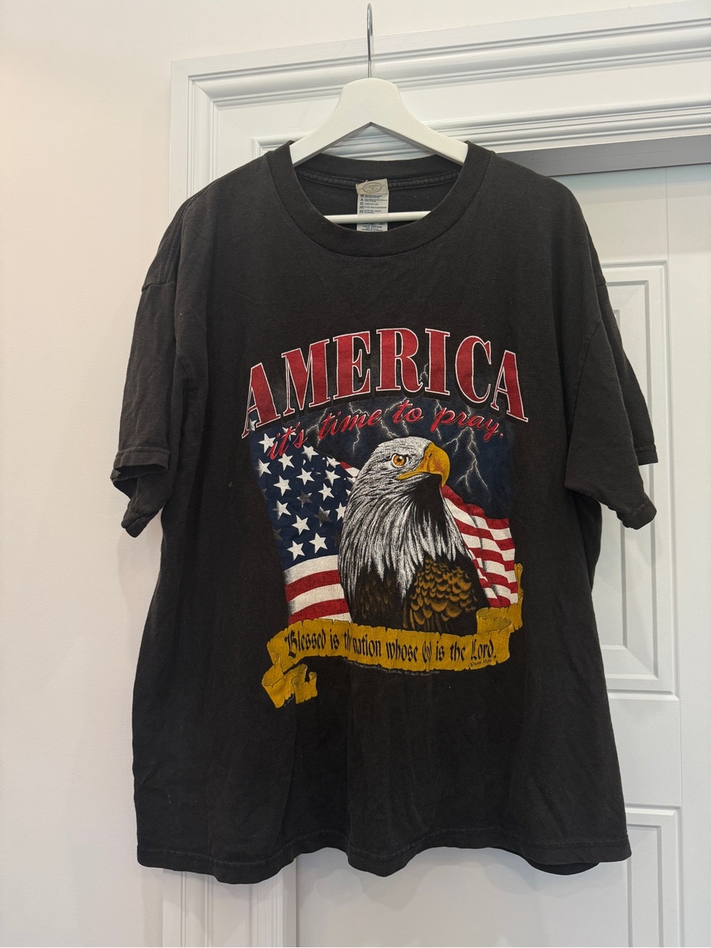 VINTAGE 1995 AMERICA USA JESUS TEE EAGLE DELTA PRO WEIGHT XL SOFT JULY 4th FLAG